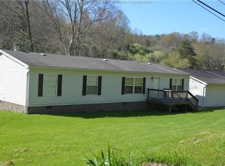 470 Shamblin Run Rd, Given, WV 25245