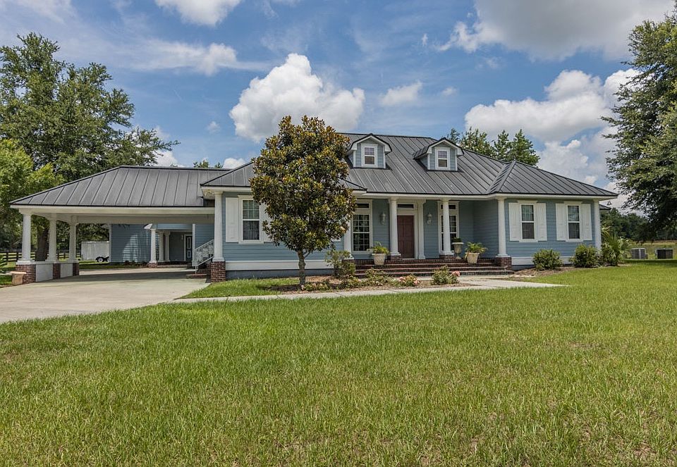 1st image of 405 SW Stoneridge Dr