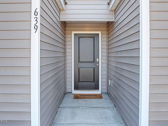 3rd image of 566 Draymore Drive NE Lot 1139
