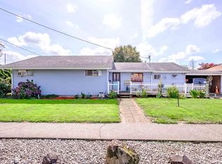 798 W Locust St, Stayton, OR 97383