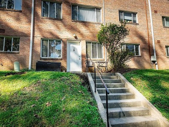 2nd image of 10505 Montrose Ave APT 2