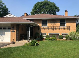 1338 S Chester Ave, Park Ridge, IL 60068