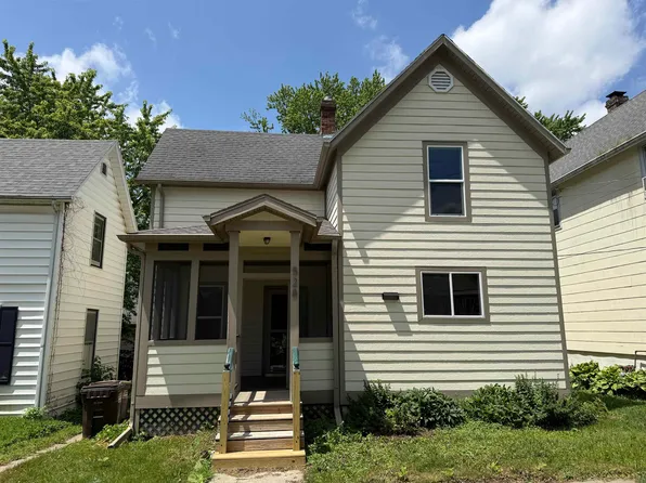 528 S Harlem Ave, Freeport, IL 61032