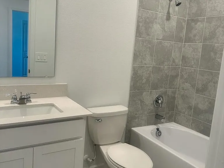 3319 Laurent Loop — Photo 12