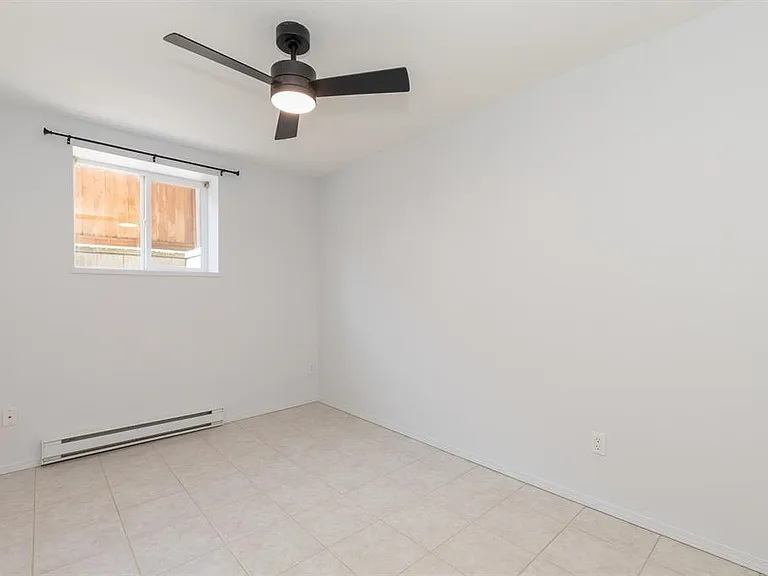 1378 Kenney St — Photo 32