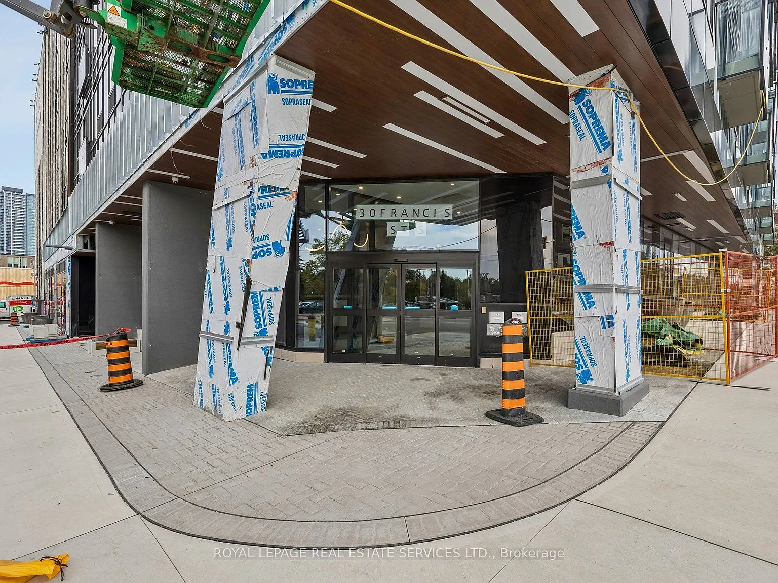 Tek Towers — Photo 2