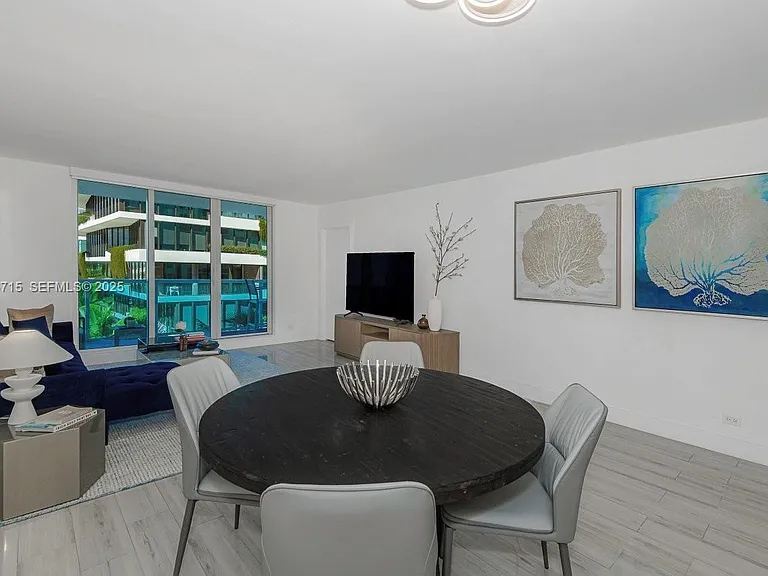 2301 Collins Ave #534 — Photo 2
