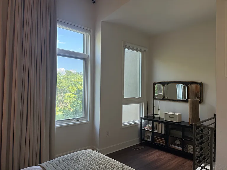 4524 J C Nichols Pkwy #402 — Photo 11