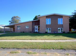 320 Naples Dr, Rantoul, IL 61866