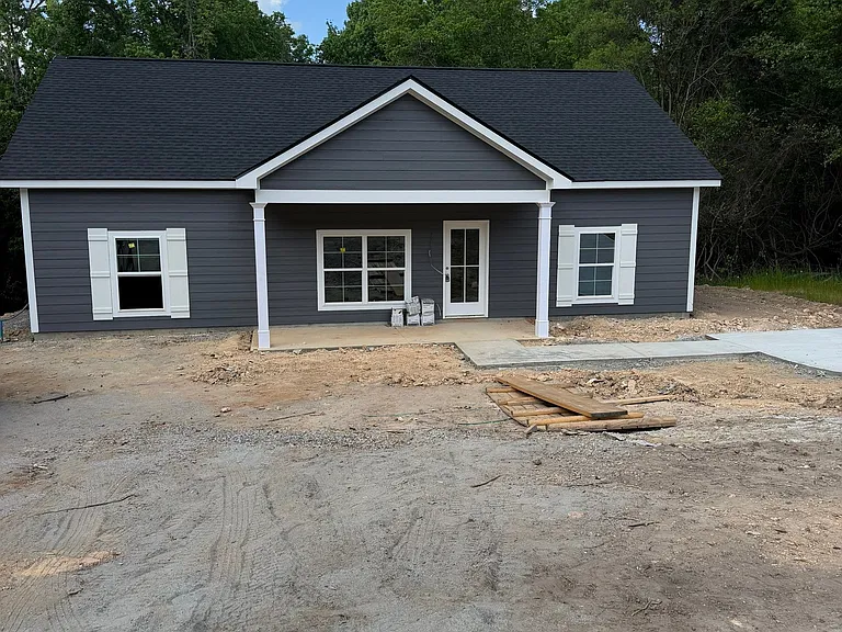 6901 Hunter Rd — Photo 2