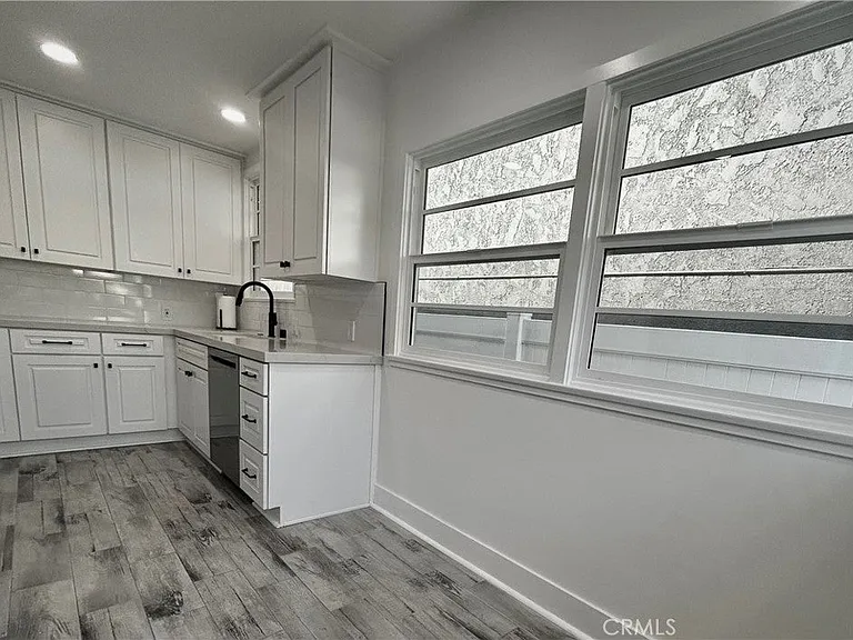 602 Begonia Ave — Photo 4