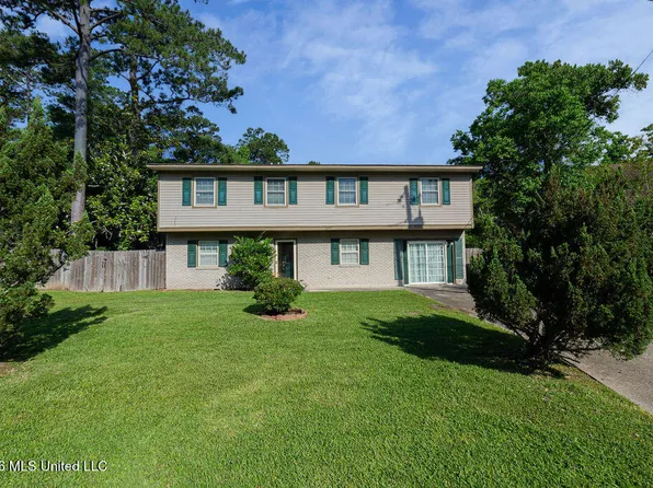 5199 Jacksonville Dr, Pearlington, MS 39572