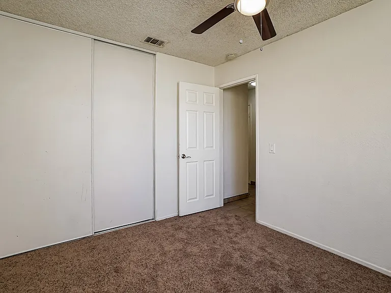 1138 E Avenue R7 — Photo 14