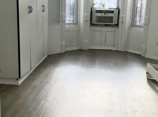 427 36th St #1, Brooklyn, NY 11232