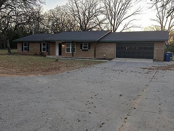 3rd image of 4425 Odom Dr