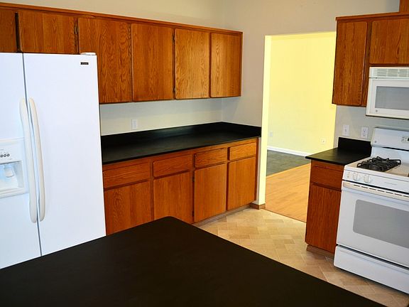 3rd image of 1410 9th Avenue Ct SE