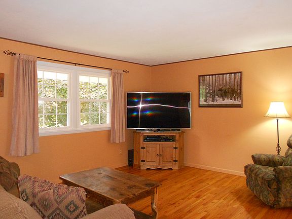 3rd image of 151 Horstman Dr