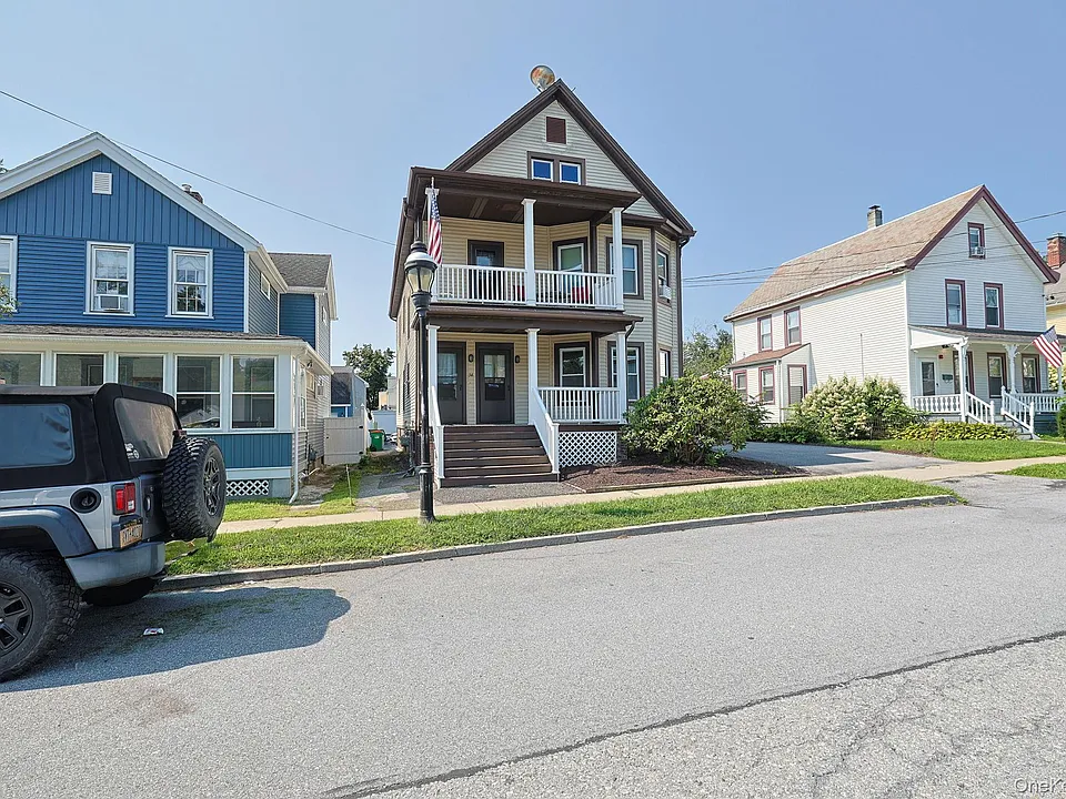 34 Lagrange Ave