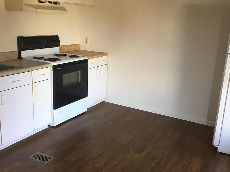 1st image of 2509 Grant Village Dr