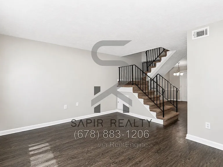 2642 Evans Mill Dr — Photo 2