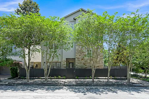 2101 Elmen St Photo 1