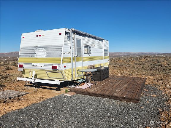 5th image of 999 Chief Moses Drive