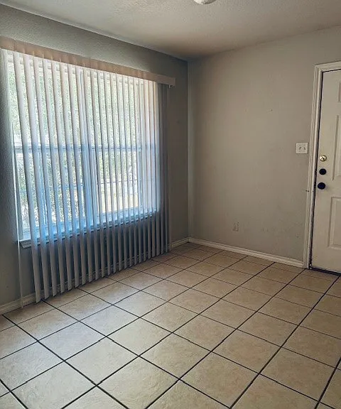 3709 Oldenburg Ln — Photo 6