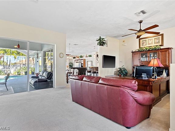 5th image of 1633 SE 19th Ln