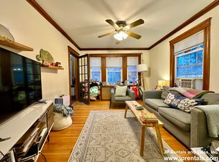 218 Arborway #2, Jamaica Plain, MA 02130