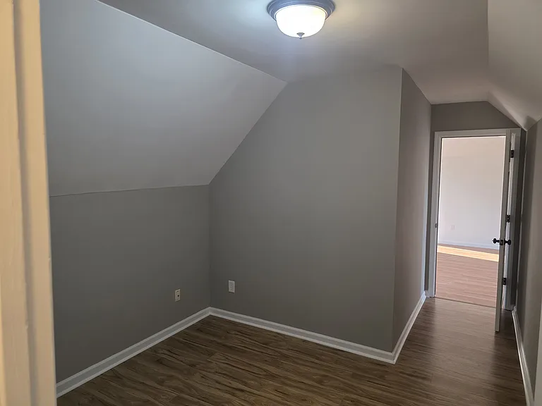 1163 Blankshire Rd — Photo 36