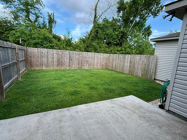 2864 S Roth Ave — Photo 9