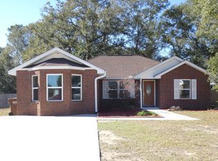 6607 Woodbury Forest Dr, Milton, FL 32583