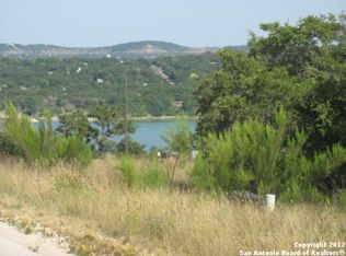 1422 Ensenada Dr, Canyon Lake, TX 78133