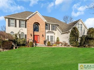 6 Winchester Dr, East Brunswick, NJ 08816