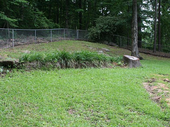 back yard with concrete patio
