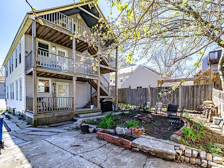 21 Briggs St — Photo 2