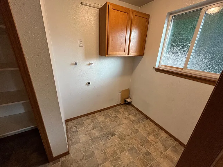 30517 Webster Rd E — Photo 19