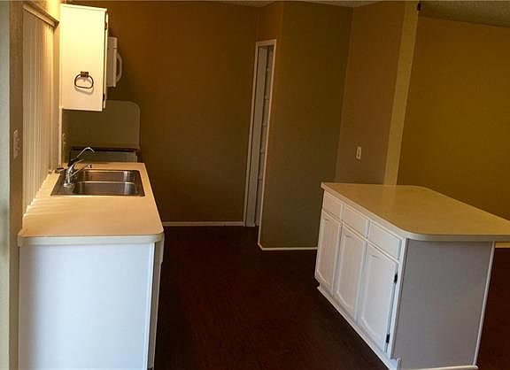 5th image of 5301 Duchess Ct