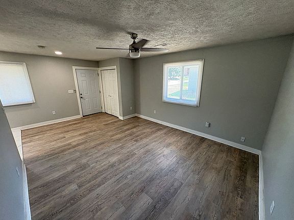3rd image of 1201 SW 10th St #1203