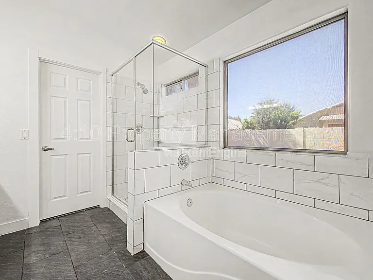 3296 E Warbler Rd — Photo 15
