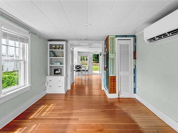 4th image of 12 Atlantic Ave