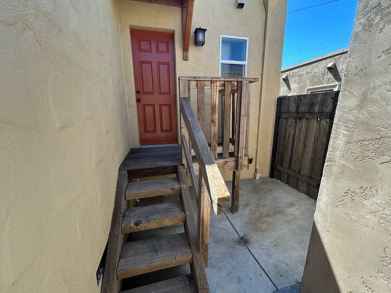 601 Miller Ave — Photo 18