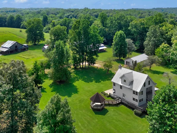927 Bond Rd, Duck River, TN 38454