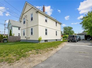 4 Pond St, Cranston, RI 02910