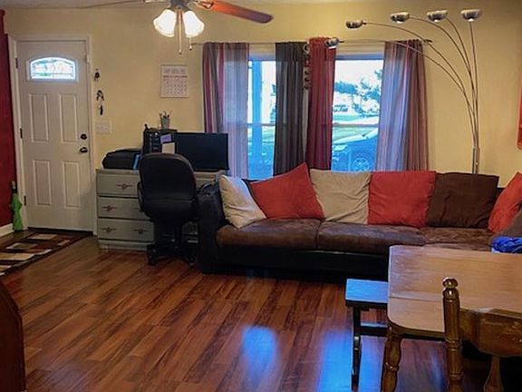 3rd image of 227 W 14th Ave