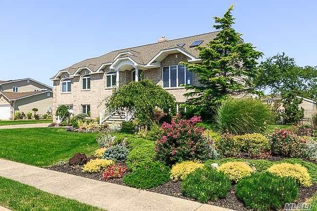 1st image of 5 Harbor Ct