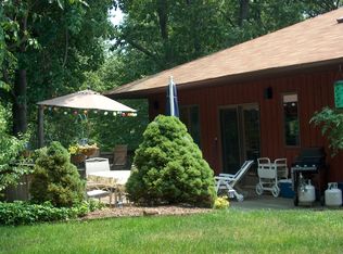 15 Lakeview Dr, Kinnelon, NJ 07405