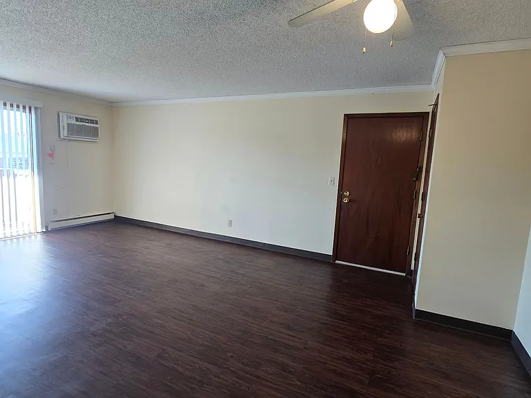 2100 Grand Ave — Photo 6