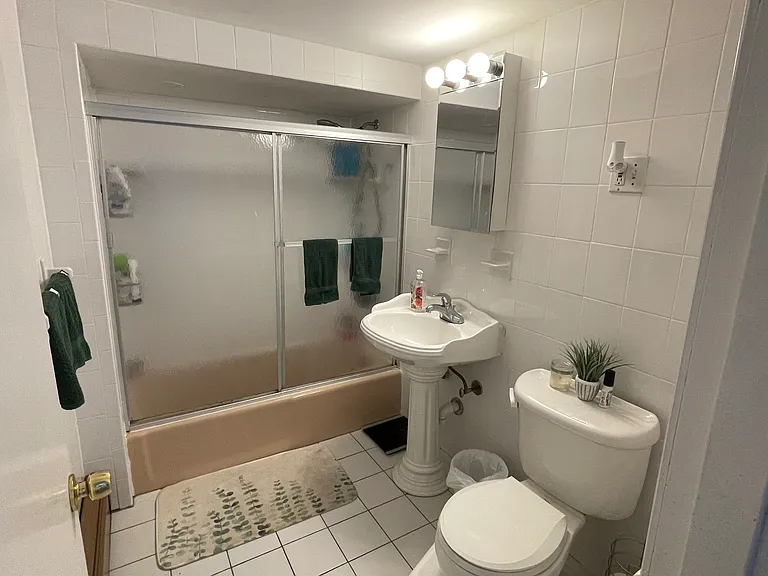 21 Lothrop St #1 — Photo 8