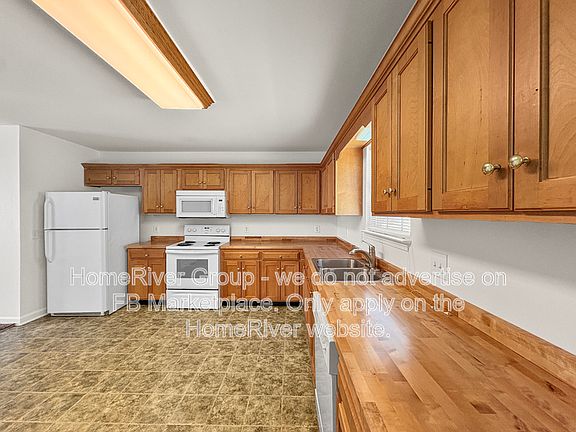 4th image of 3948 Webb Oaks Ct